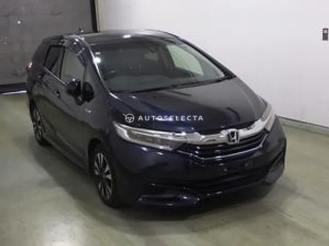 Honda Shuttle 2015, auction grade 3