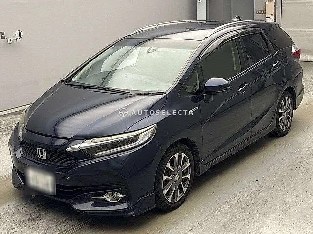 Honda Shuttle 2015, auction grade 3