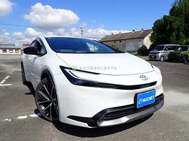 Toyota Prius 2023, auction grade 4.5