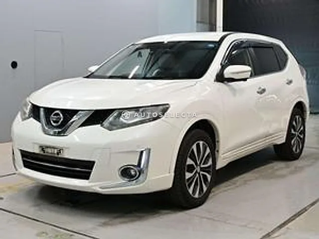 Nissan X-Trail 2015, auction grade 4