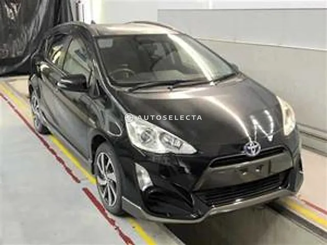 Toyota Aqua 2015, auction grade R