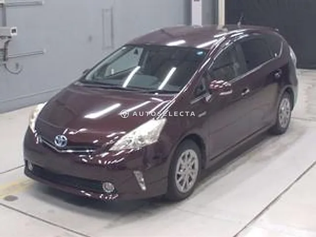 Toyota Prius Alpha 2014, auction grade 3.5