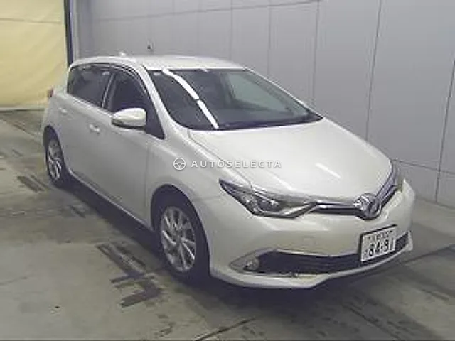 Toyota Auris 2015, auction grade 4