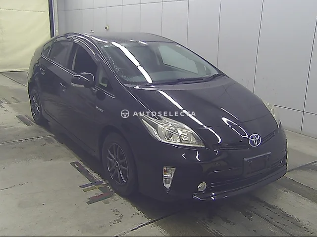 Toyota Prius 2014, auction grade 3.5