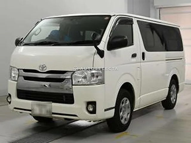 Toyota Hiace Van 2015, auction grade 3.5