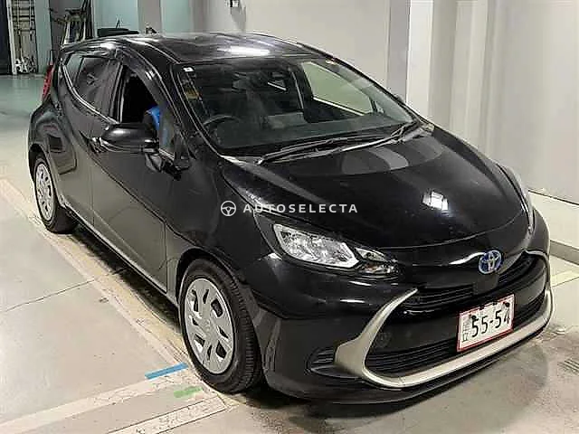 Toyota Aqua 2022, auction grade R