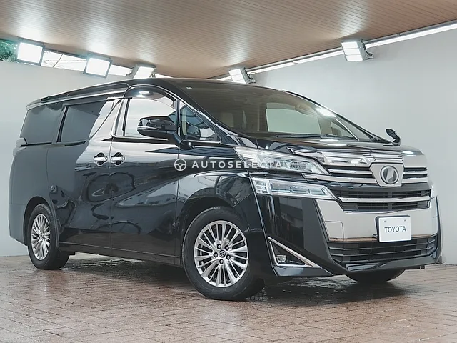 Toyota Vellfire 2018, auction grade 4.5