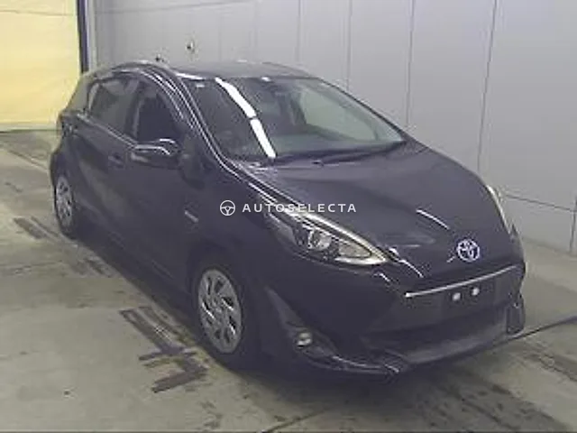 Toyota Aqua 2017, auction grade 3.5