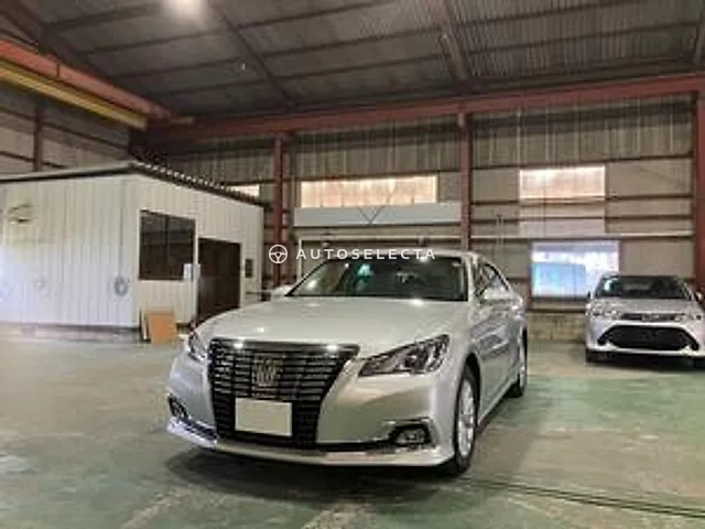Toyota Crown 2016, auction grade 4.5