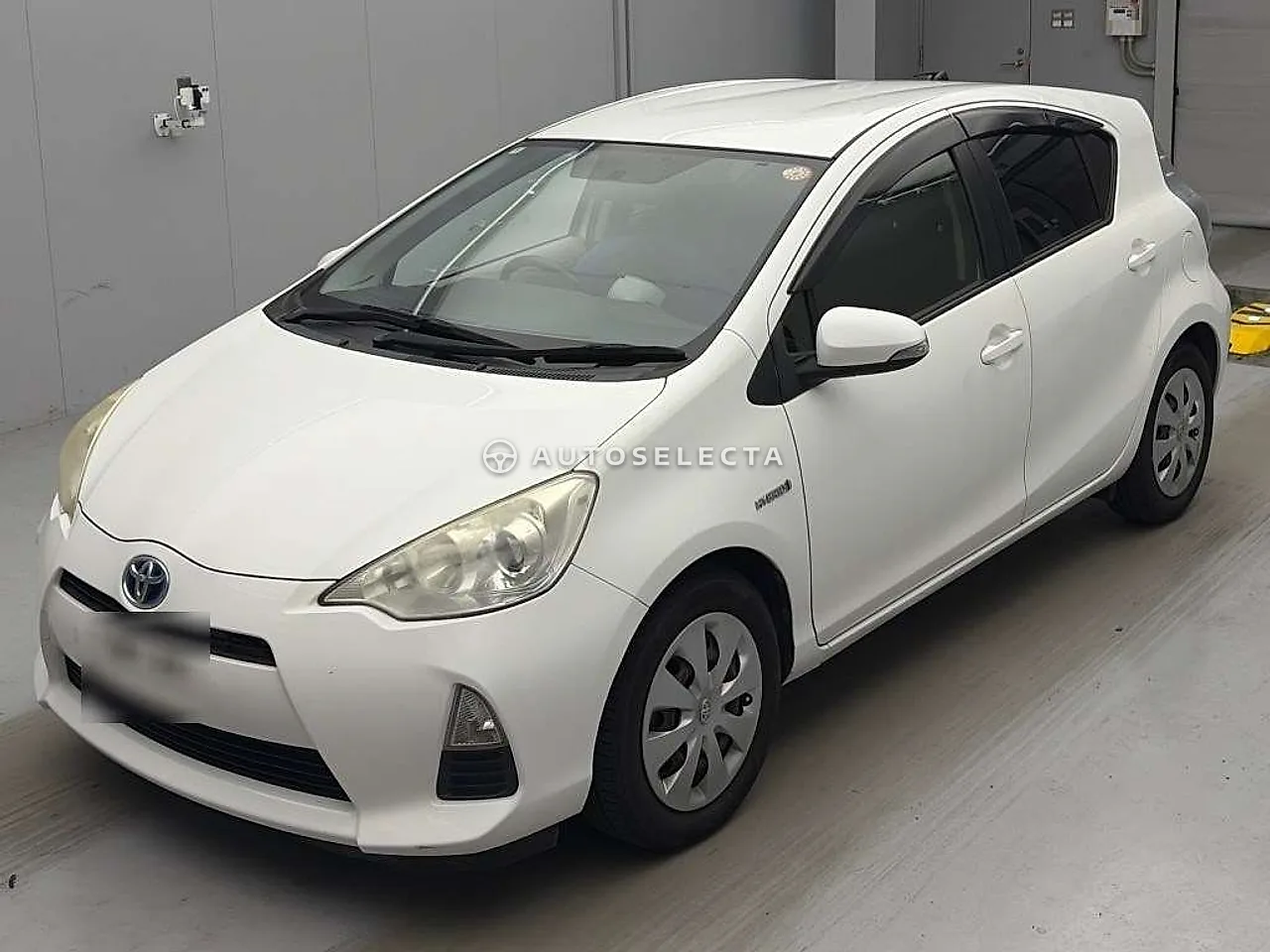 Toyota Aqua 2012, photo 1 of 1