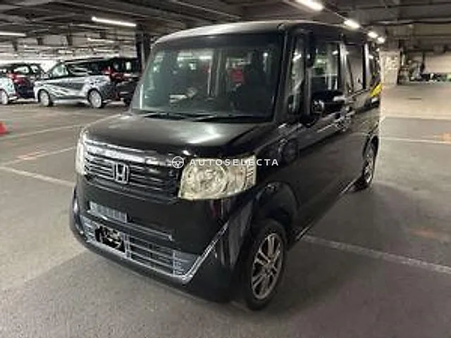 Honda N-BOX 2013, auction grade 3