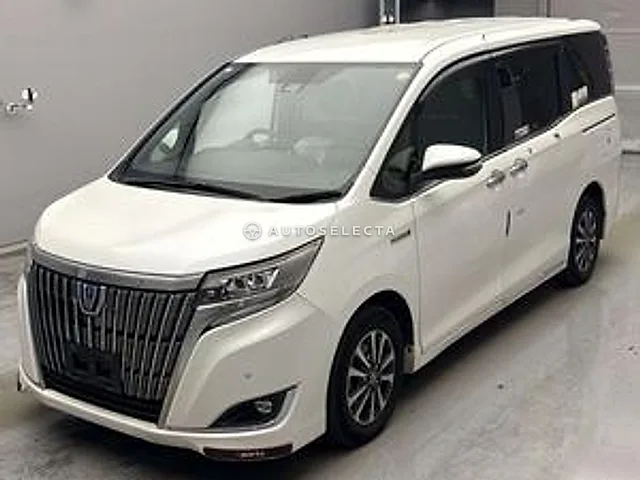Toyota Esquire 2018, auction grade R