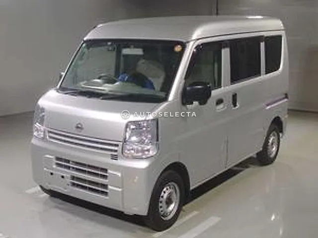 Nissan NV100 Clipper 2023, auction grade 3