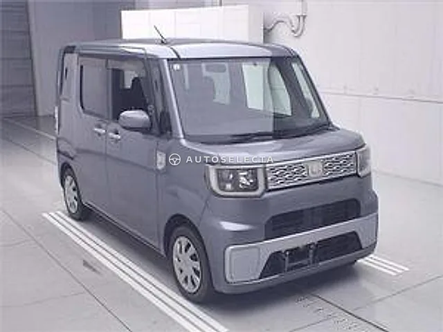 Daihatsu Wake 2015, auction grade 3.5