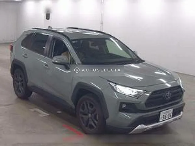 Toyota RAV4 2022, auction grade 4.5