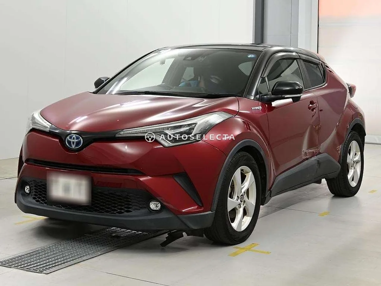 Toyota C-HR 2018, photo 1 of 11