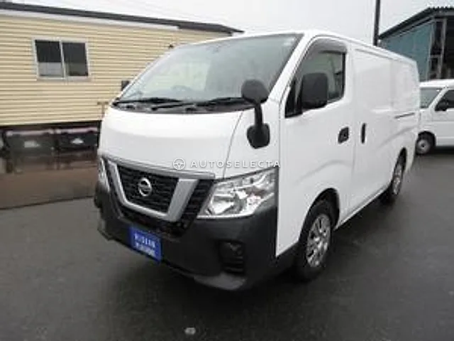Nissan NV350 Caravan 2021, auction grade 3.5