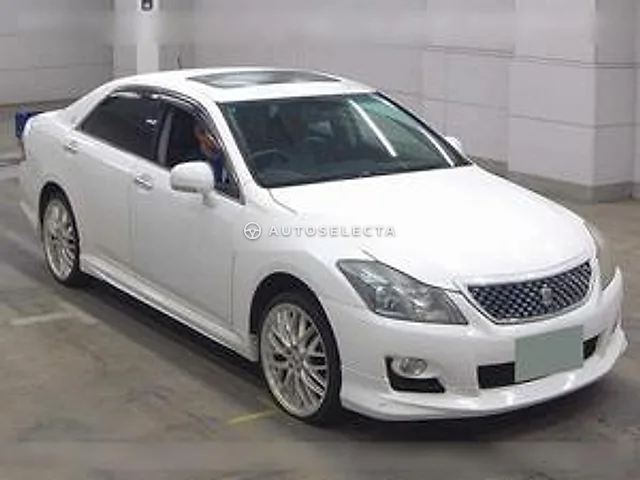 Toyota Crown 2008, auction grade 3