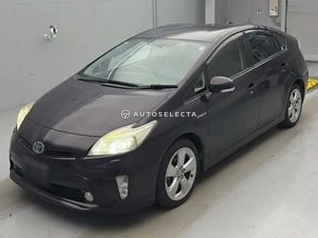 Toyota Prius 2013, auction grade 3.5