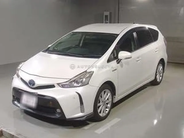 Toyota Prius Alpha 2014, auction grade 3.5