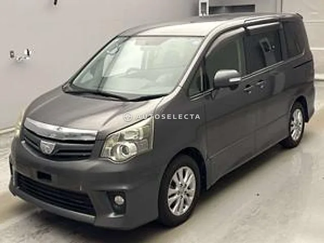 Toyota Noah 2013, auction grade 4