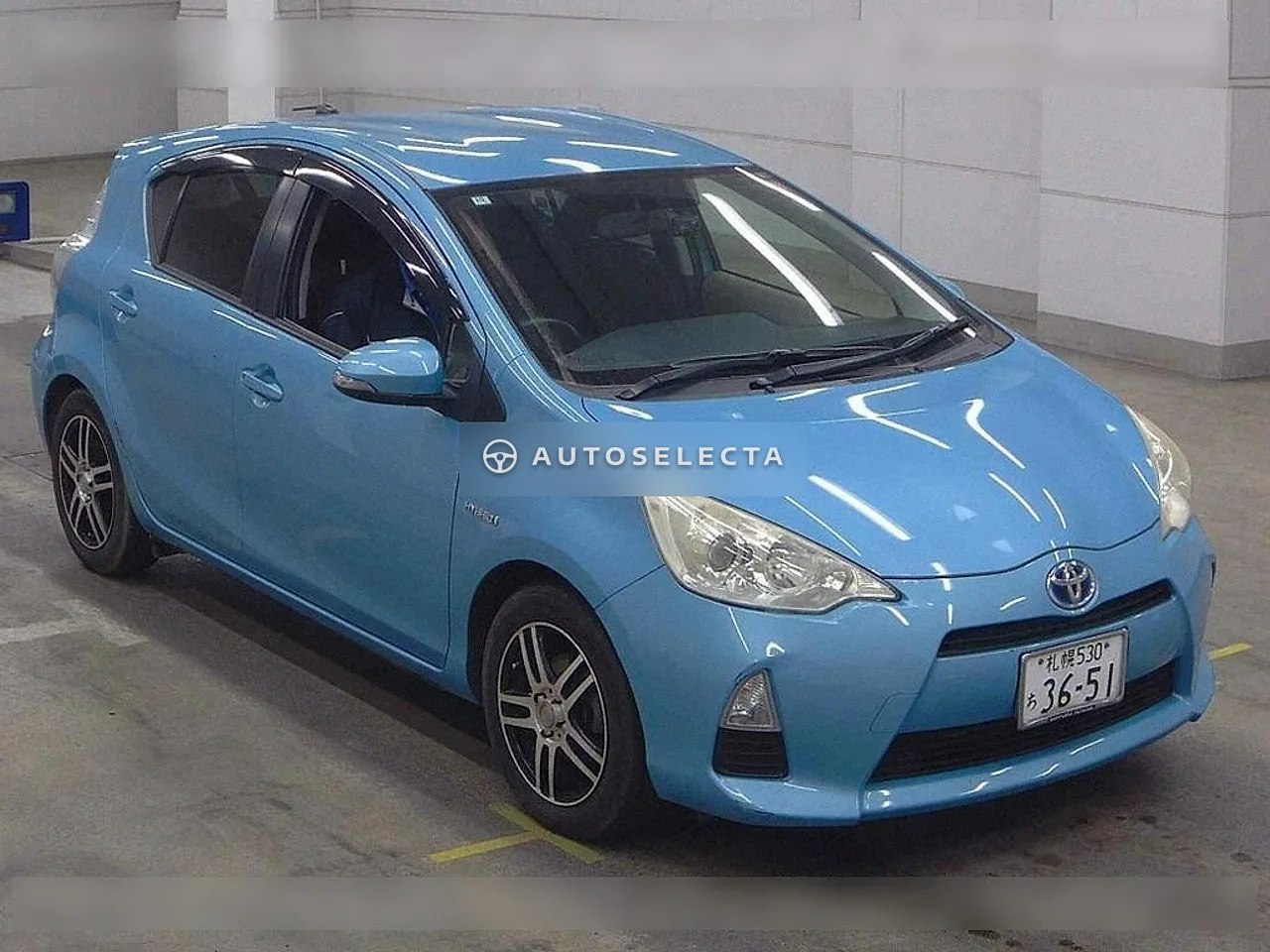 Toyota Aqua 2012, photo 1 of 1