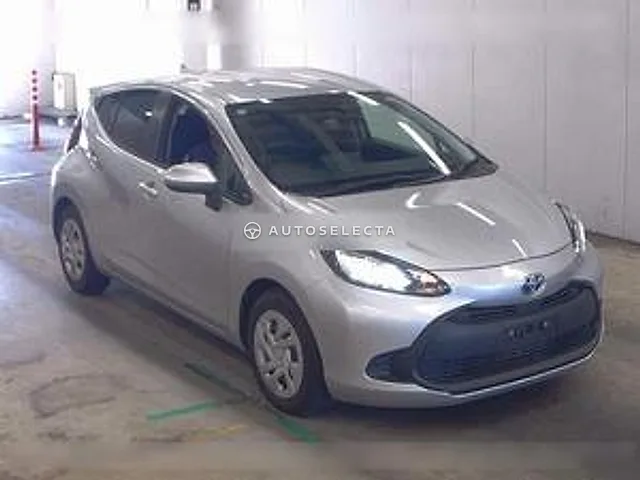 Toyota Aqua 2024, auction grade 4