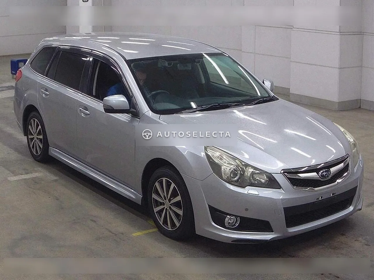 Subaru Legacy Touring Wagon 2012, photo 1 of 1