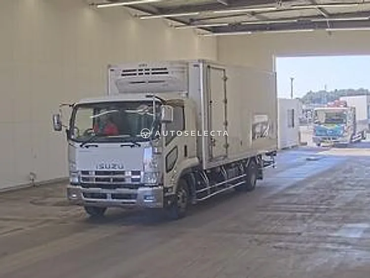 Isuzu Forward 2012, photo 1 of 1