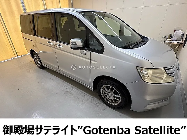 Honda Stepwgn 2013, auction grade 3.5