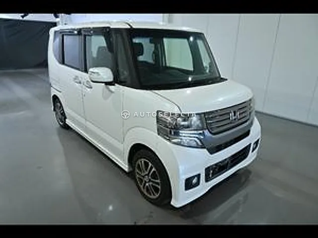Honda N-BOX 2013, auction grade R