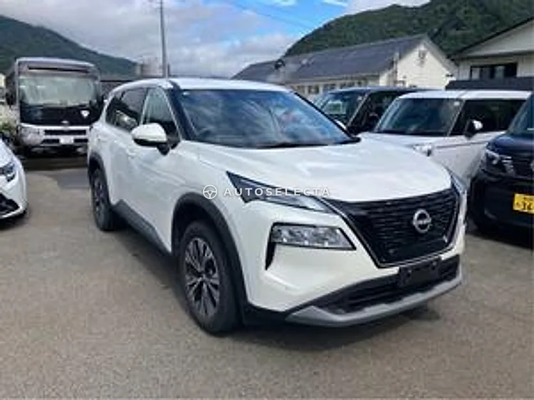 Nissan X-Trail 2022, photo 1 of 6