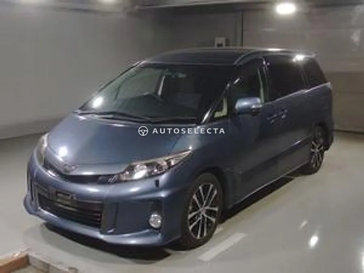 Toyota Estima 2014, photo 1 of 2