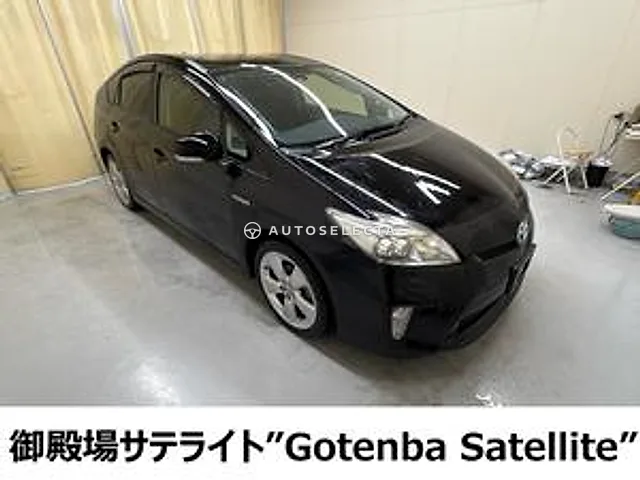 Toyota Prius 2013, auction grade R