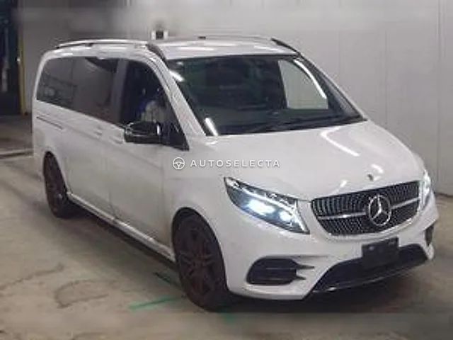 Mercedes-Benz V-Class 2023, auction grade 4.5