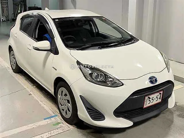 Toyota Aqua 2018, auction grade 4
