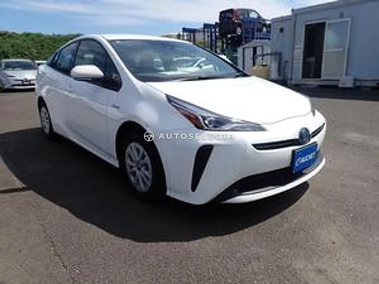 Toyota Prius 2019, photo 1 of 11