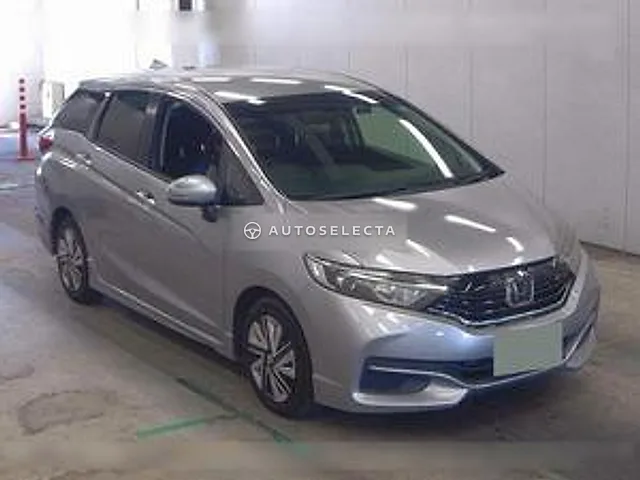 Honda Shuttle 2018, auction grade 3