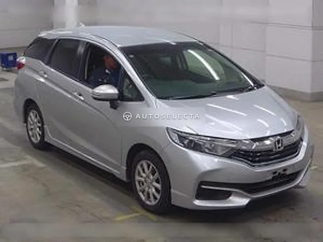 Honda Shuttle 2016, auction grade 3.5