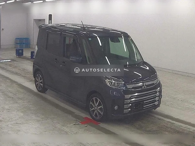 Mitsubishi eK Space Custom 2017, auction grade 3