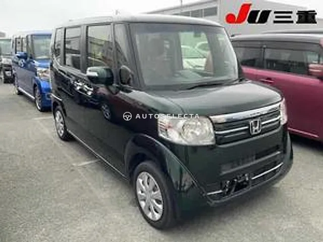 Honda N-BOX 2017, auction grade 4.5