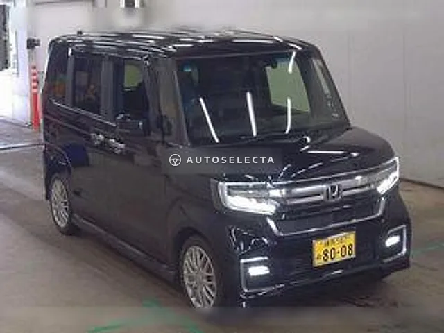 Honda N-BOX Custom 2021, auction grade 4.5
