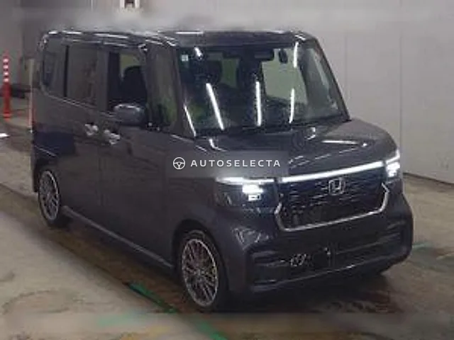 Honda N-BOX Custom 2024, auction grade 4.5