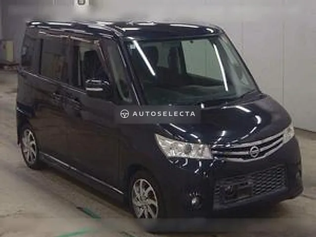 Nissan Roox 2012, auction grade 3.5