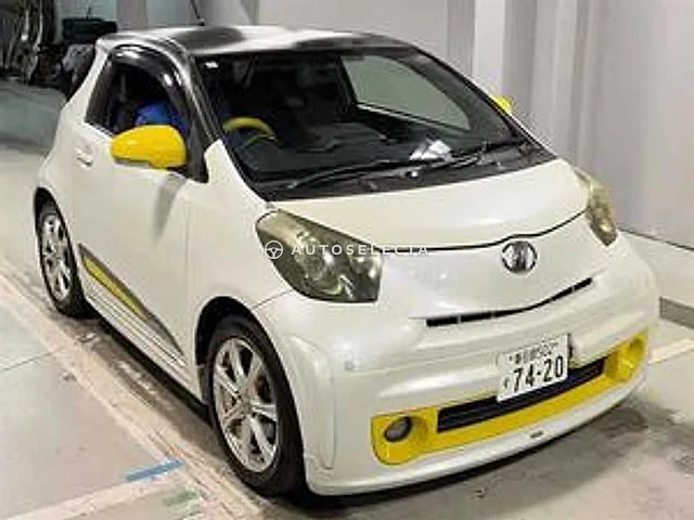 Toyota iQ 2011, auction grade 3.5