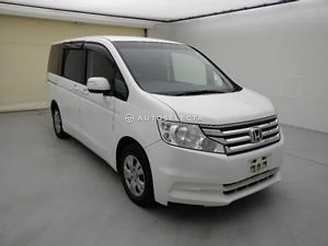 Honda Stepwgn 2013, auction grade 3.5