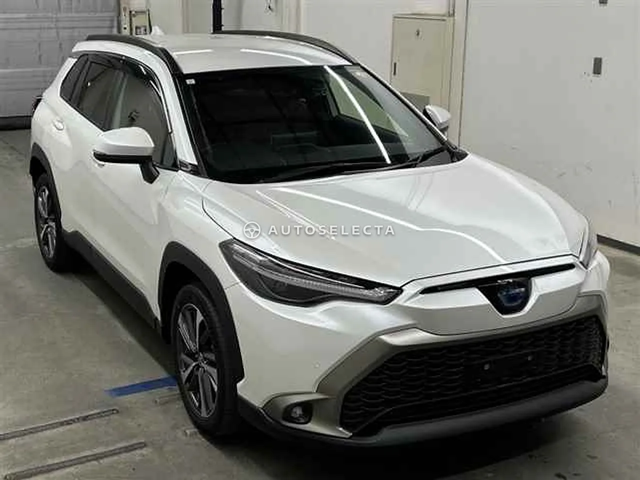 Toyota Corolla Cross 2023, photo 1 of 10