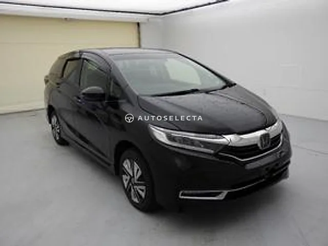 Honda Shuttle 2019, auction grade 4