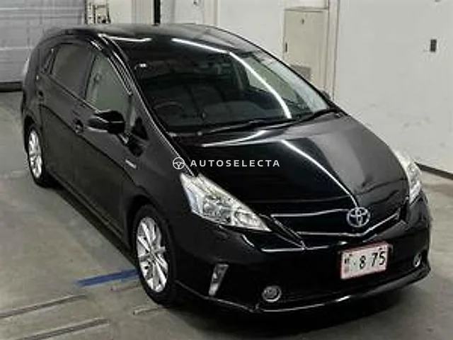 Toyota Prius Alpha 2012, auction grade R