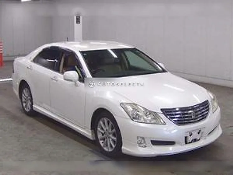 Toyota Crown 2009, photo 1 of 6
